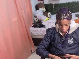 Thianaahorny live webcam show