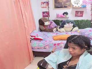 Live cam show with Thianaahorny