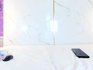 vanessaboch's CamSoda show and profile