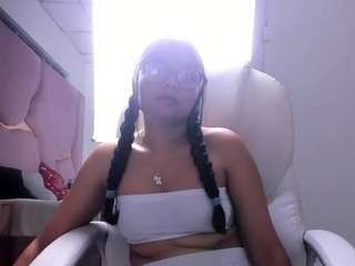 aishaleens Live Webcam on CamSoda