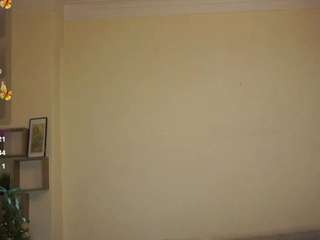 eboniebalmes's CamSoda show and profile