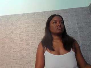 tinaebony Live Webcam on CamSoda