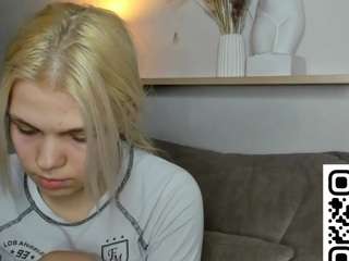 im-balboa, female webcam model,  years old, on live webcam