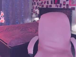 karambamoon Live Webcam on CamSoda