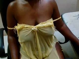 blackbunny27 Live Webcam on CamSoda