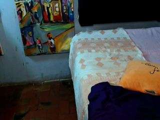 blackbunny27 Live Webcam on CamSoda