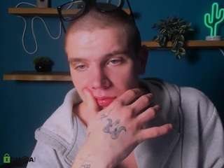 drew-soft Live Webcam on CamSoda