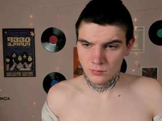 drew-soft Live Webcam on CamSoda