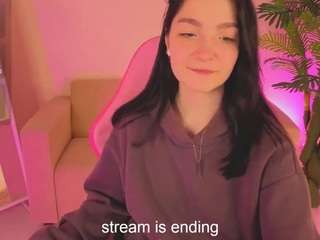 lindasweetiest's CamSoda show and profile