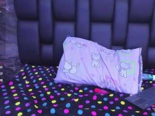 may-clanfort Live Webcam on CamSoda