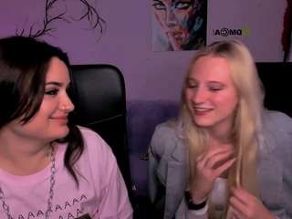 miss-toxic69's CamSoda show and profile