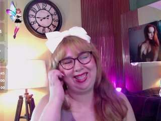 Live webcam model chloe-prg on Soda Cams