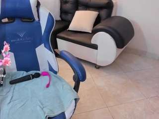 chloe-prg