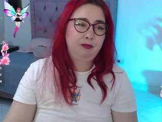 chloe-prg live cam preview