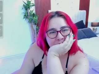 chloe-prg live cam preview