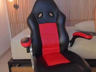 eve-west Live Webcam on CamSoda