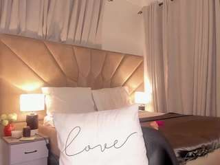 jasminemelonsa's CamSoda show and profile