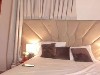 jasminemelonsa's CamSoda show and profile