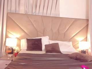 Este modelo está ao vivo agora. jasminemelonsa