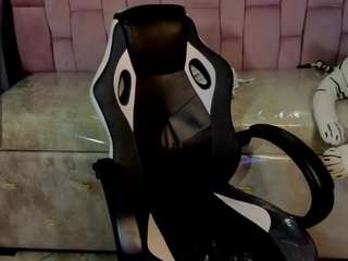 madelen-b Live Webcam on CamSoda