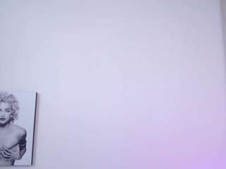 le modèle milliebobby est en webcam porno dans un show sur le site camsoda, il possède les tags suivants: anal toys,black hair,brown eyes,cock rating,facial,facial piercings,muscular,no drinking,no smoking,orgasm,sexting,hd