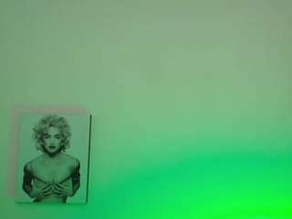 milliebobby live webcam show