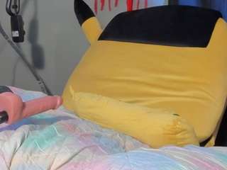 sharlottsmith's CamSoda show and profile