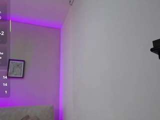 sweetbellavalery webcam model