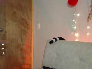 sweetbellavalery Live Webcam on CamSoda