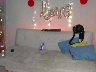 sweetbellavalery's CamSoda show and profile