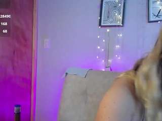 sweetbellavalery webcam