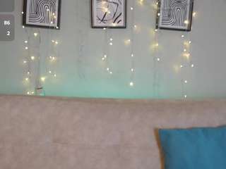 sweetbellavalery Live Webcam on CamSoda