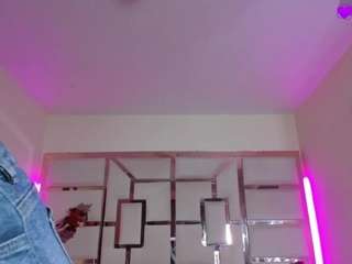 alexandra-venuss live cam profile