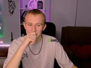 caleb-lichi's CamSoda show and profile