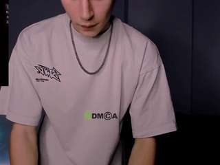 caleb-lichi's CamSoda show and profile