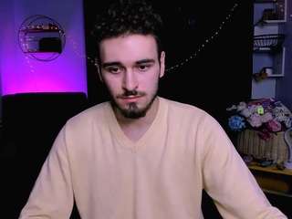 caleb-lichi's CamSoda show and profile