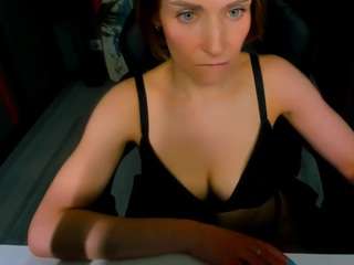 dakotashelton's CamSoda show and profile