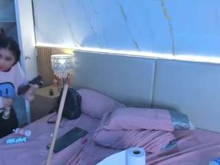 julieta-blue Live Webcam on CamSoda