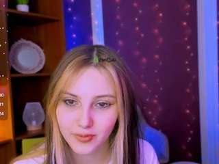 mira-lyn Live Webcam on CamSoda