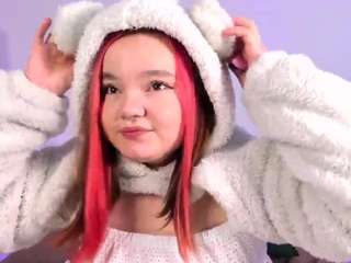 roseluvv's CamSoda show and profile