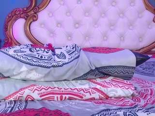 samanthabale Live Webcam on CamSoda