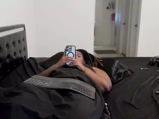 RealLocsofChocolate's Live Sex Cam Show