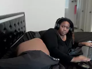 RealLocsofChocolate's Live Sex Cam Show