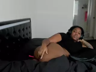 RealLocsofChocolate's Live Sex Cam Show