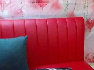 le modèle daisyedit est en webcam porno dans un show sur le site camsoda, il possède les tags suivants: ahegao,role play,twerk,striptease,spanking,smoking,small tits,skinny,sexy,nature,athletic,feet,erotic dance,drinking,doggy style,dirty talk,camel toe,brown hair,blue eyes,hd