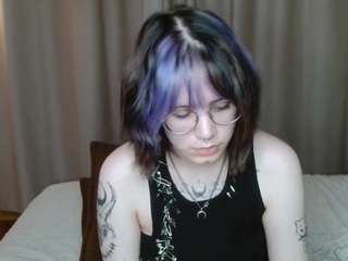 le modèle delsiekabel est en webcam porno dans un show sur le site camsoda, il possède les tags suivants: armpits,brown eyes,whore,twerking,toys,tease,tattoos,striptease,strip,stockings,spank,slave,sex toys,prettyfeet,orgasm,normal,no drinking,neon hair,fingers,cum