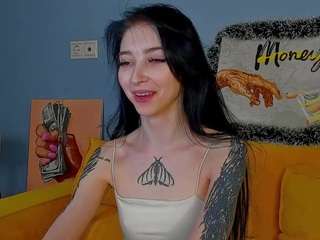 ellen-hops's CamSoda show and profile