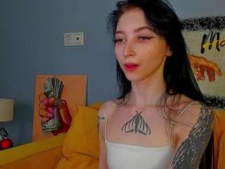 ellen-hops's CamSoda show and profile