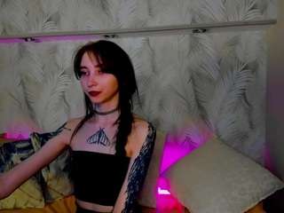 ellen-hops live cam profile
