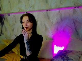 ellen-hops live cam profile